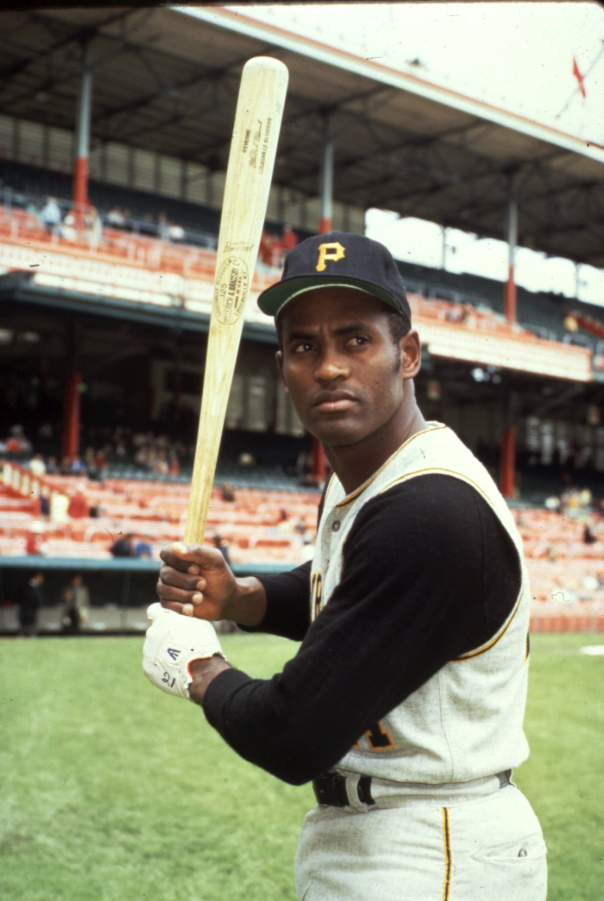 Clemente overcame societal barriers en route to superstardom | Baseball Hall of Fame
